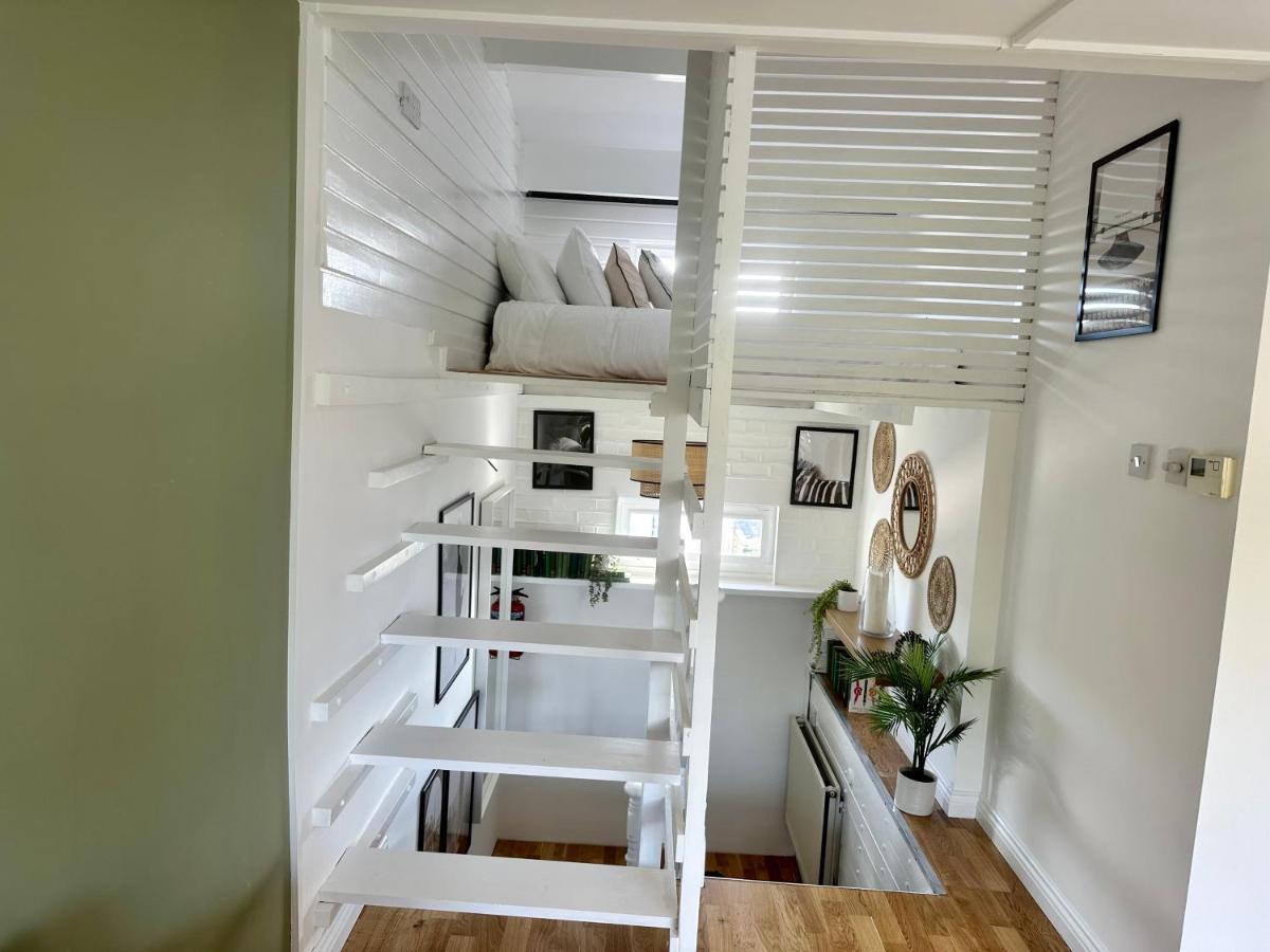 Stylish Primrose Hill With Balcony Apartamento