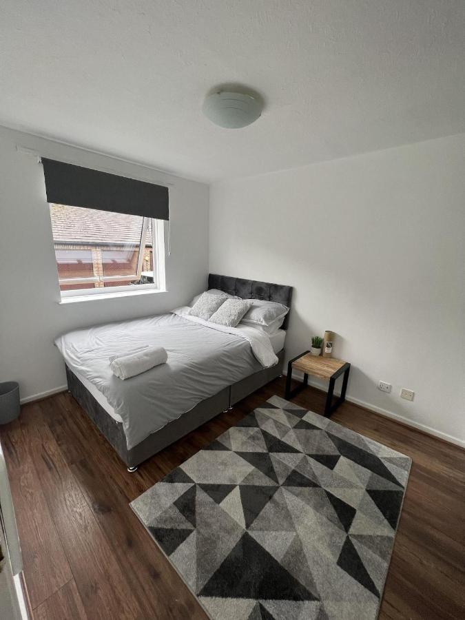Canary Wharf Haven - Spacious & Homely Entire 1 Bedroom Flat Appartement Londres