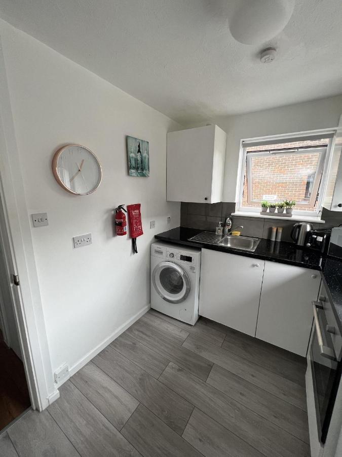 Canary Wharf Haven - Spacious & Homely Entire 1 Bedroom Flat Appartement *