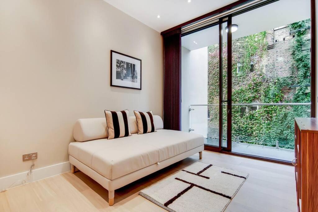 11 Borough - Bright & Spacious 2-bed Near Bridge Londen