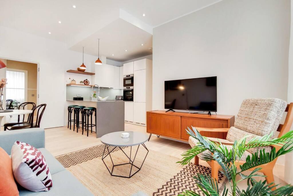 11 Borough - Bright & Spacious 2-bed Near Bridge *