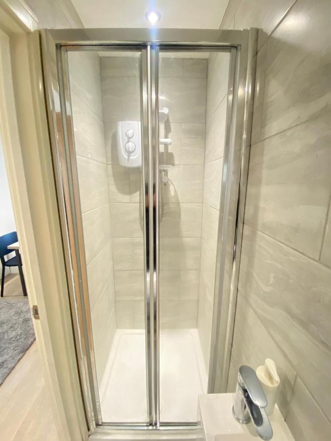 Cozy En-suite Near Stratford * London