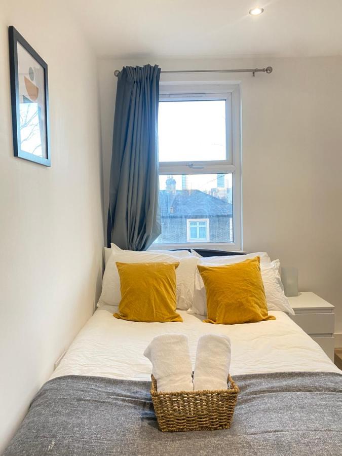 Guest house Cozy En-suite Near Stratford