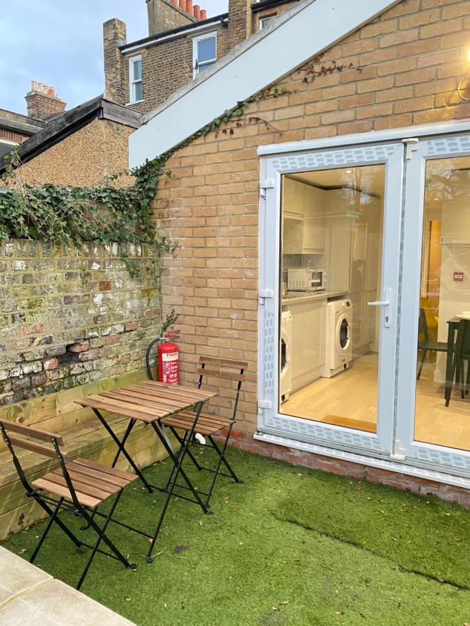 Cozy En-suite Near Stratford Londres