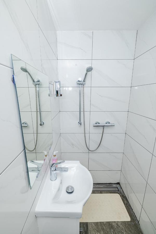 Woodford Hotel 3*
