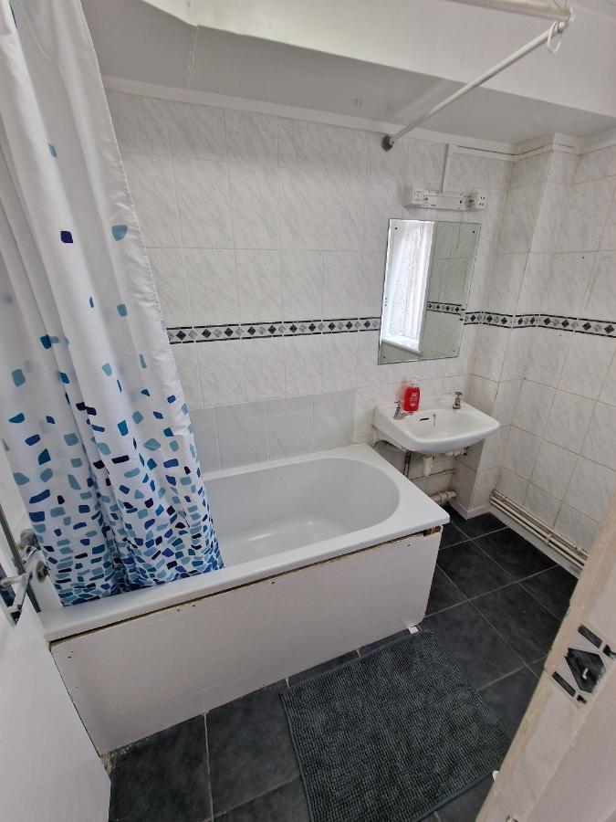 Double With Excellent Views - Central Homestay London