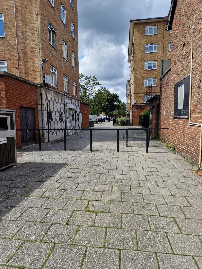 Homestay Double With Excellent Views - Central *