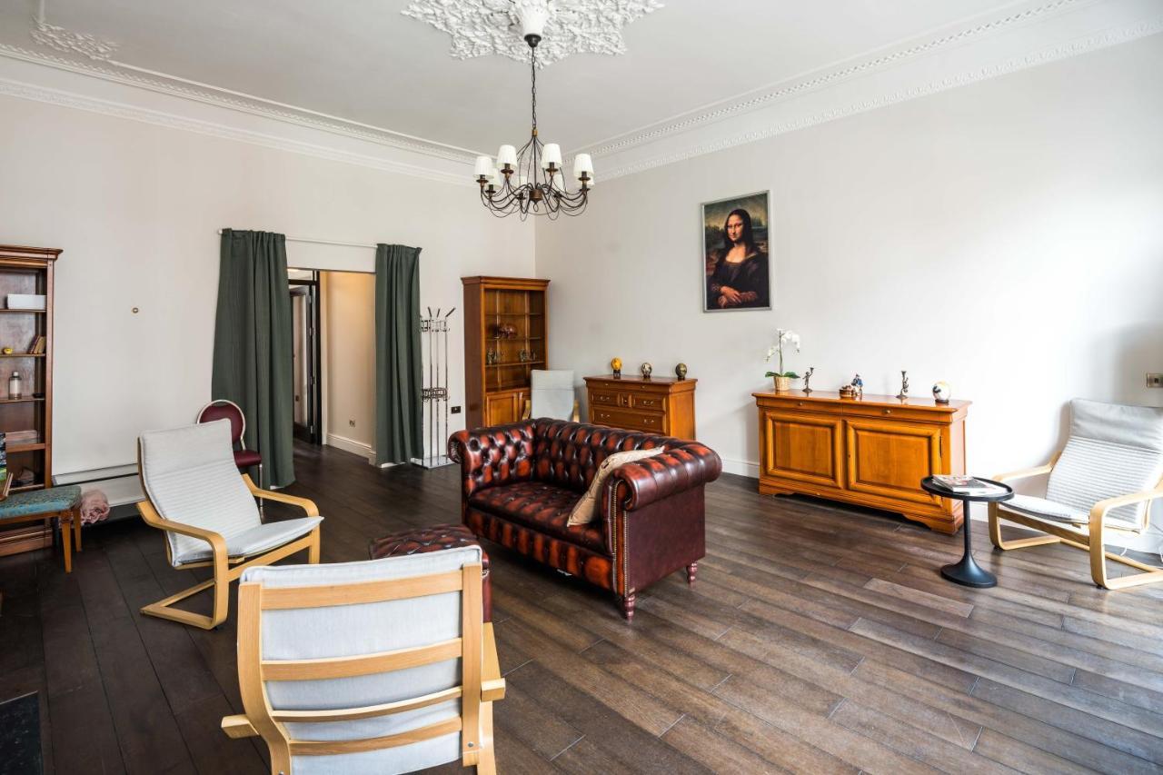 4 Bedroom House Up To 10 People At Heart Of Kensington And Chelsea Appartement