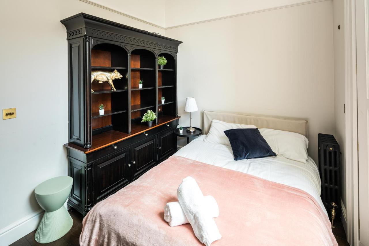 4 Bedroom House Up To 10 People At Heart Of Kensington And Chelsea Appartement Londres