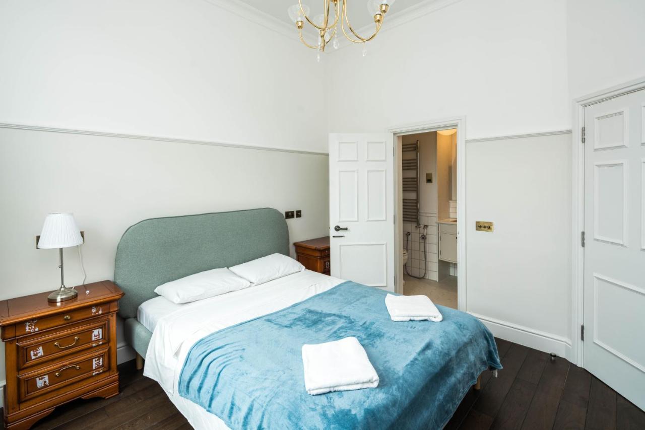 Appartement 4 Bedroom House Up To 10 People At Heart Of Kensington And Chelsea *