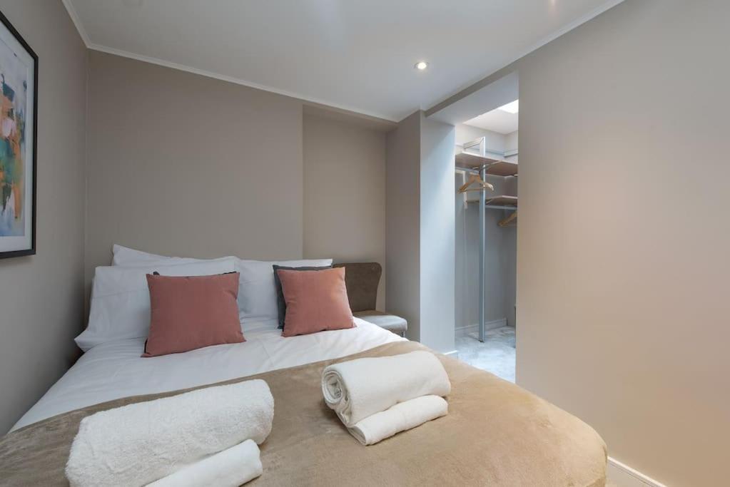West Kensington By Capital * Londres