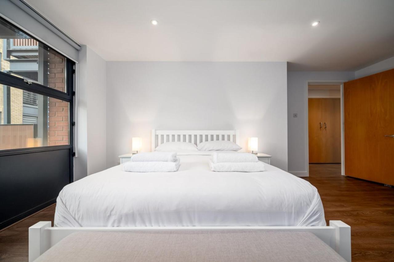 Modern & Spacious 2 Bedroom In Apartamento *