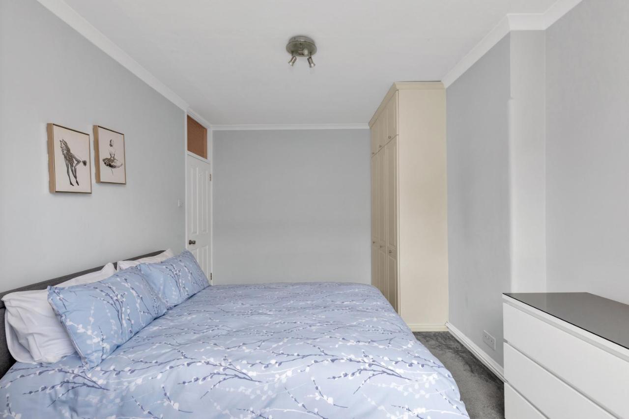 Entire Flat In Heart Of Chelsea Hosted By Zahra Appartement *