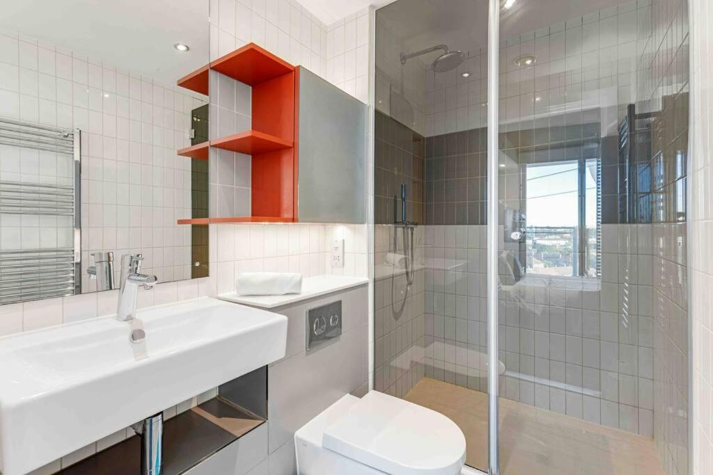 Appartement Luxury 3min Walk To Excel,city Hall, O2