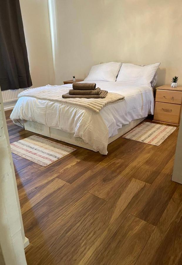 Single And Doubles Close To Privatunterkunft