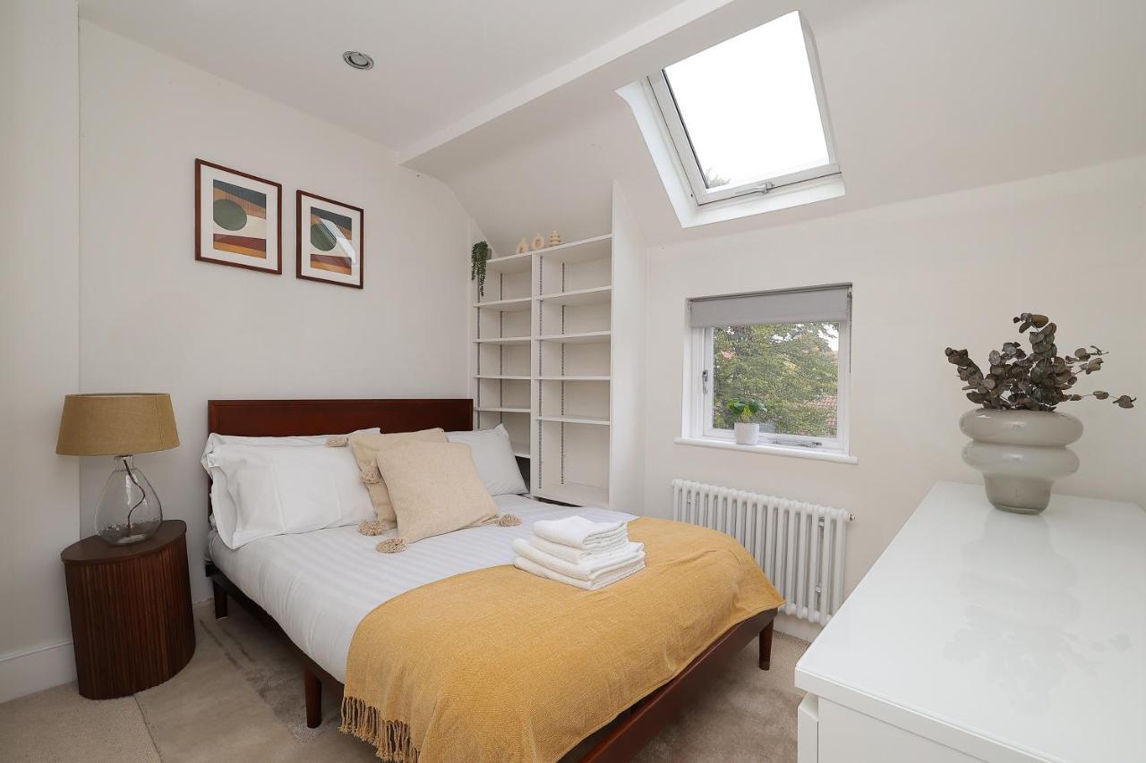 2 Bedroom Chic With Private Balcony In Notting Hill Apartamento *