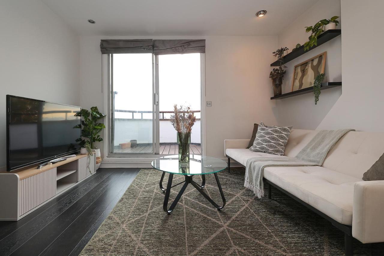 2 Bedroom Chic With Private Balcony In Notting Hill Apartamento *
