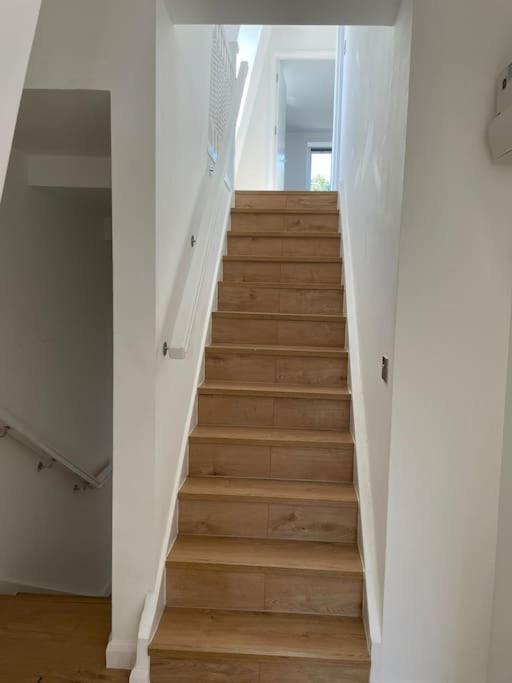Appartement Flat 5 Latchmere, 2 Bedroom, 1 And A Half Bathrooms Flat