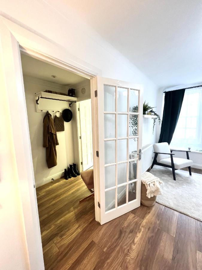 Peaceful New 1 Bed Flat By Hyde Park