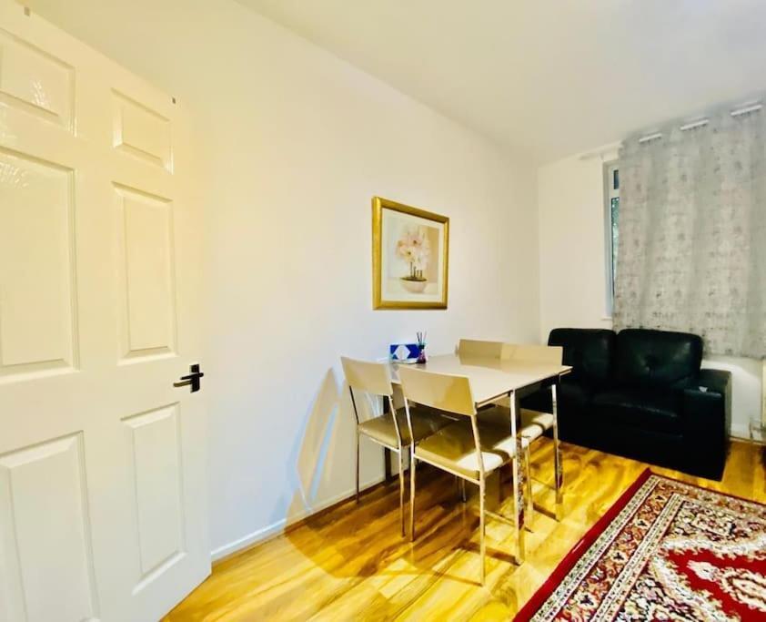 Ground Floor Flat In Bayswater Central Apartment London