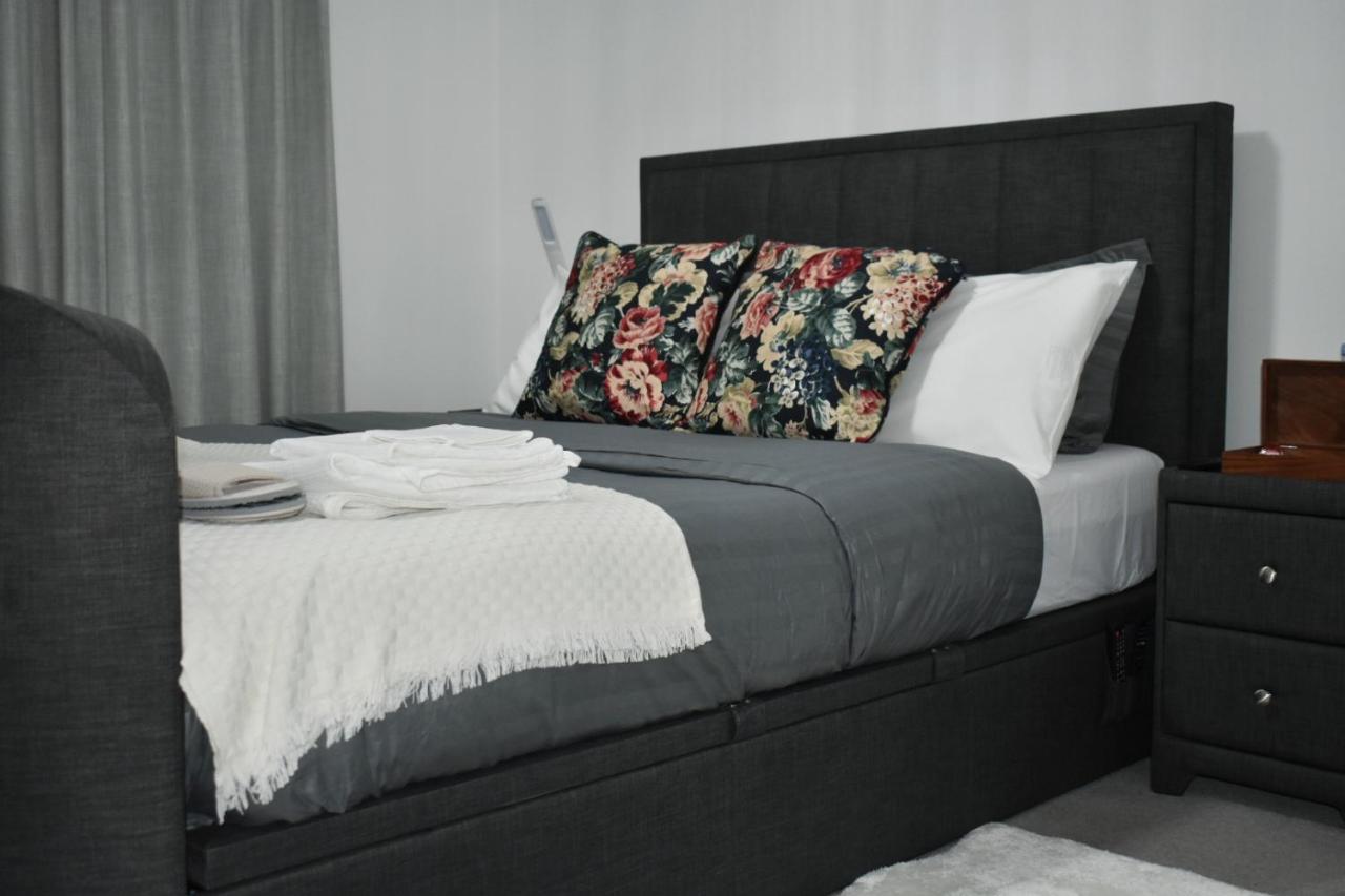 A Private En-suite Bedroom In Bromley-by-bow *
