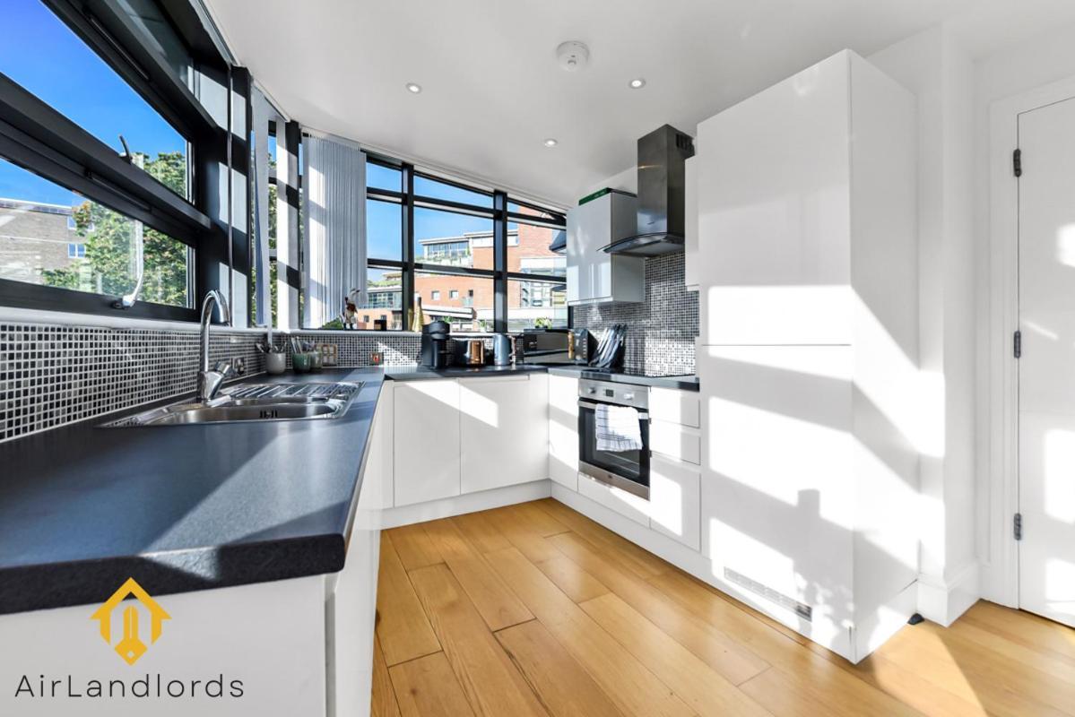 Exclusive 2 Bedroom Flat Near Buckingham Palace Apartment