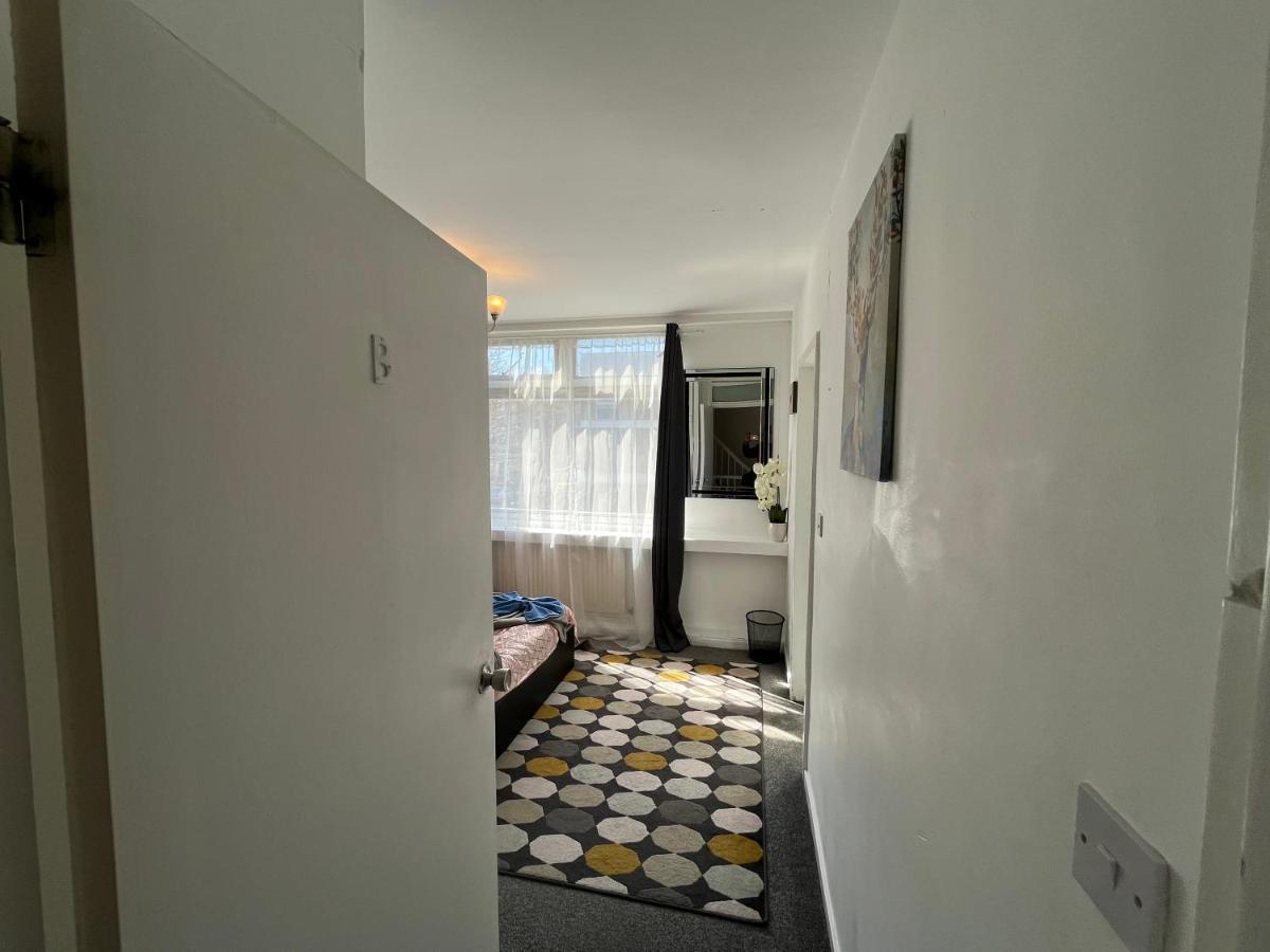 Urluxury 4 Bedroom 5-baths House In Marble Arch, Appartement *