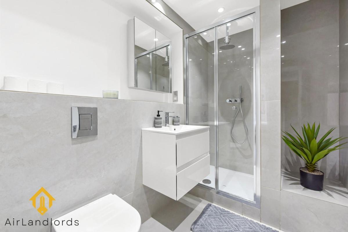 Exclusive 2 Bedroom Flat Near Buckingham Palace Londres