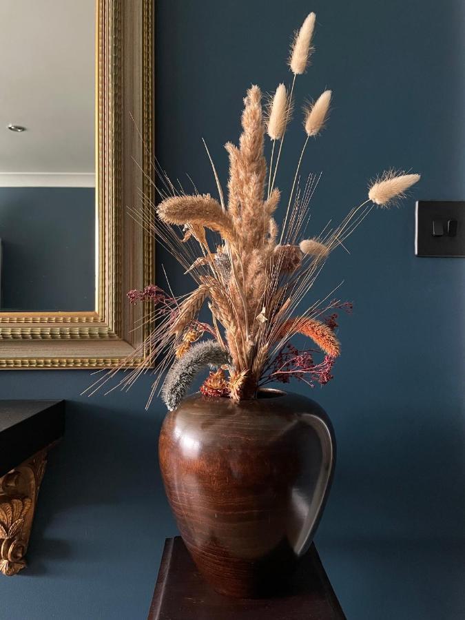 Luxury Mid Century Homestay London