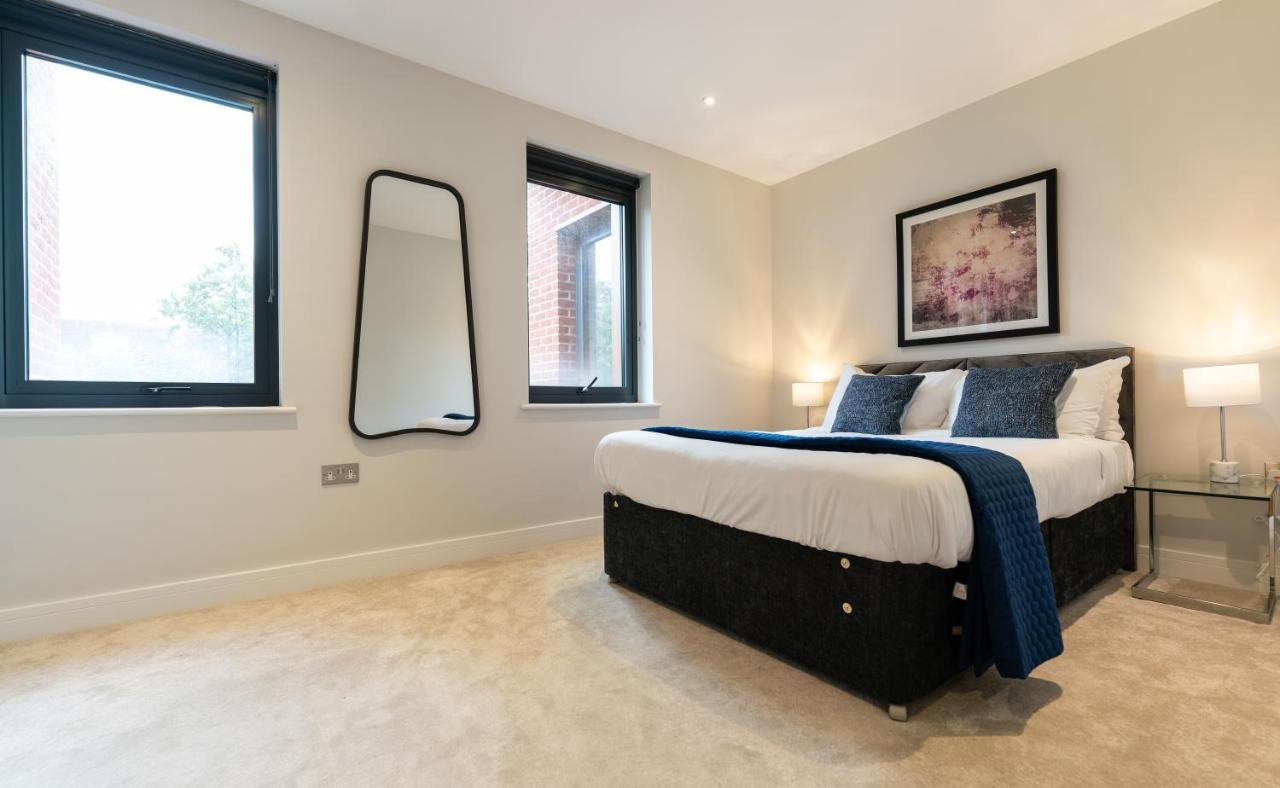 The Hampstead Place - Elegant 3bdr Flat With Patio * Londres