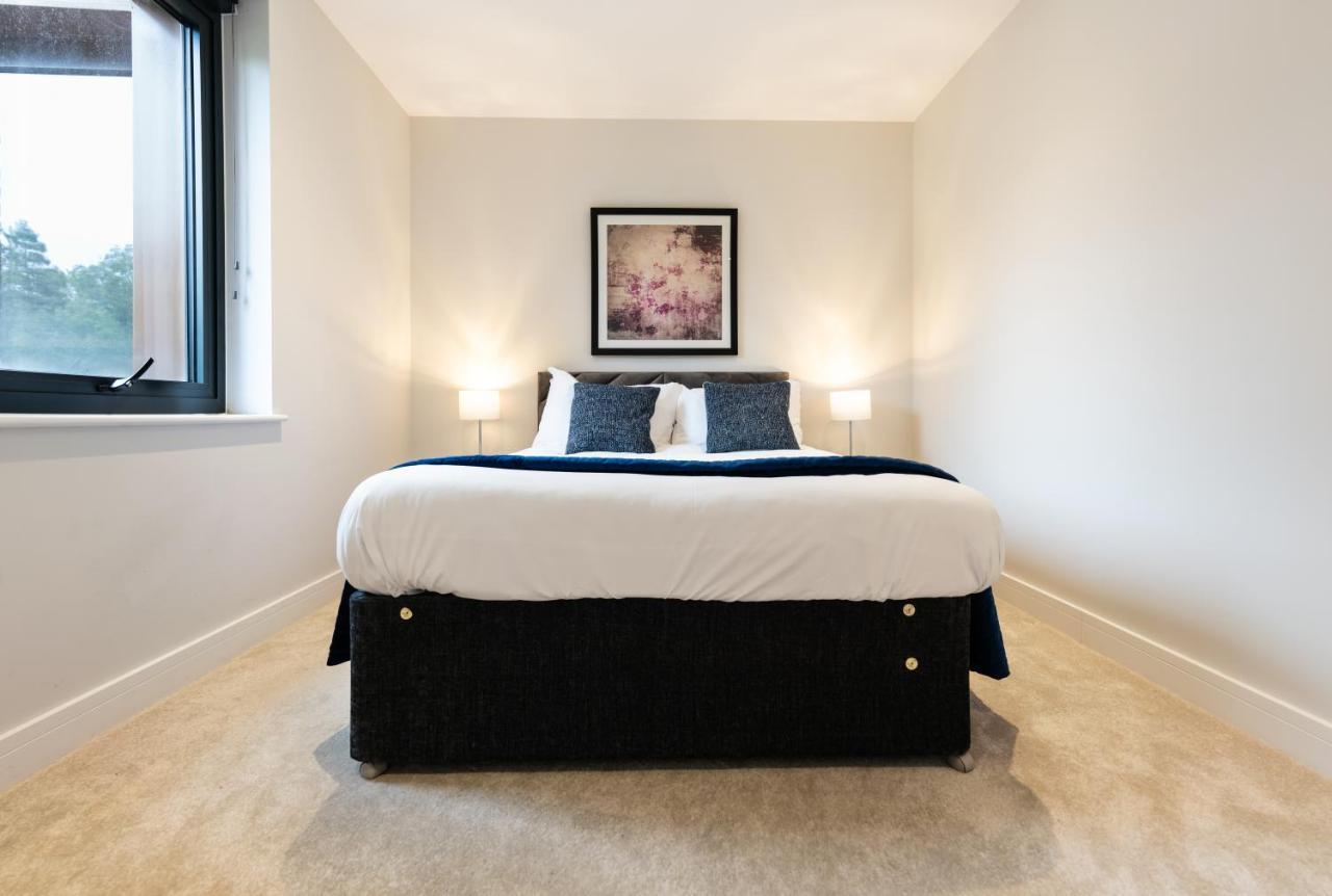 The Hampstead Place - Elegant 3bdr Flat With Patio Londres