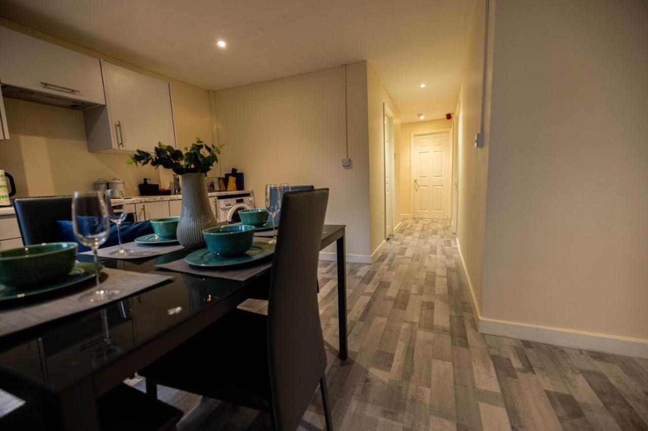 Apartamento 3 Bedrooms-8guests-babycot-15mintopepys-freeparkg
