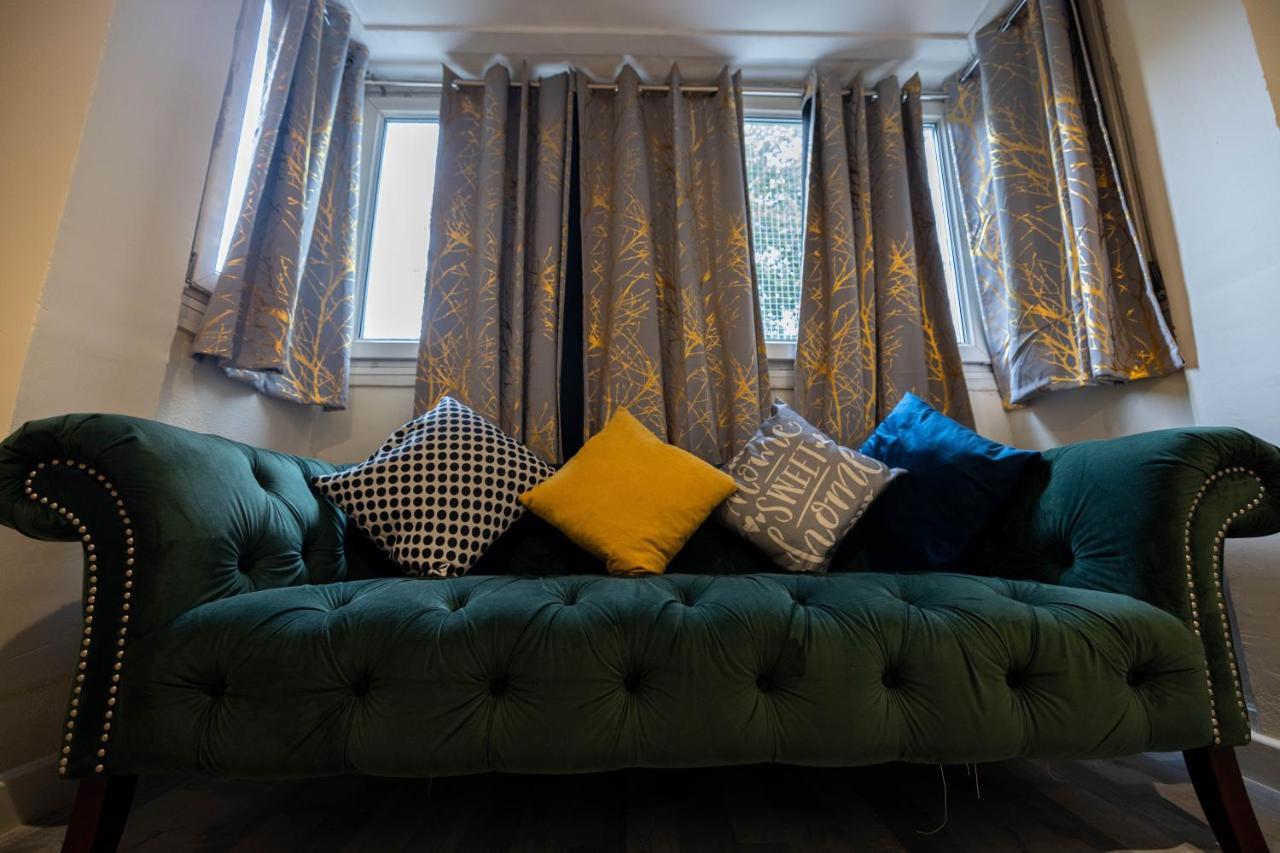 3 Bedrooms-8guests-babycot-15mintopepys-freeparkg Apartamento Londres