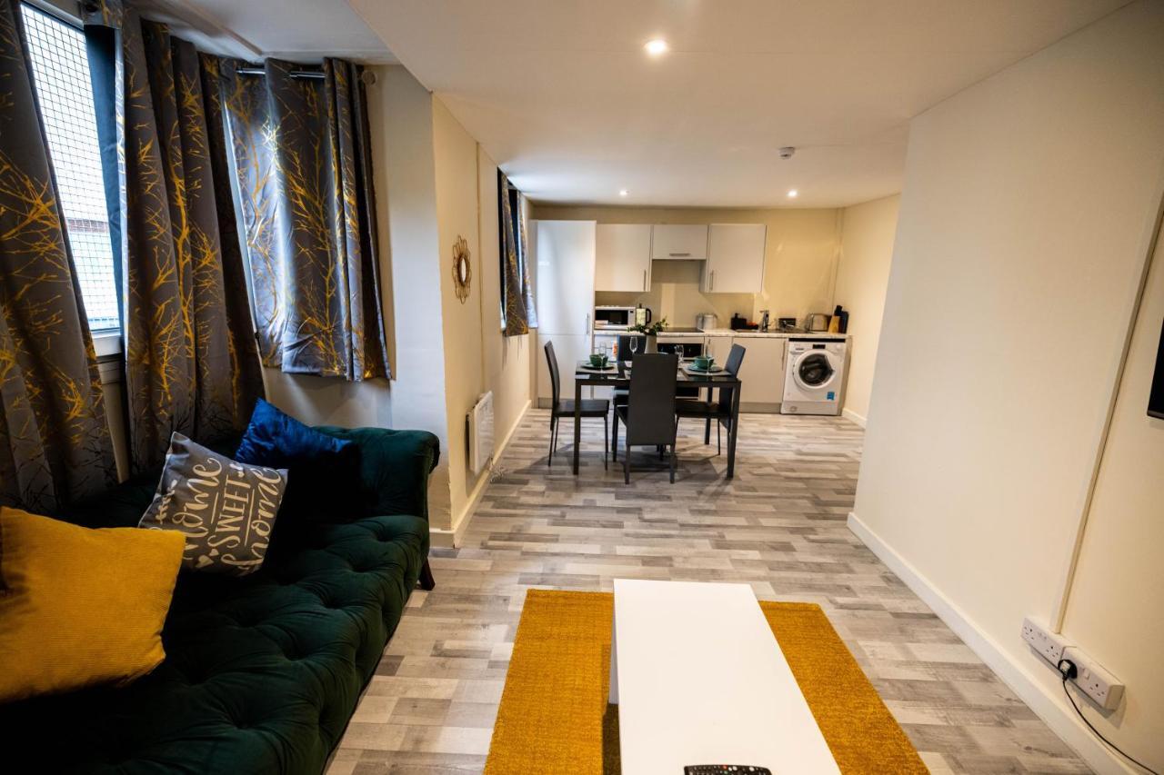 3 Bedrooms-8guests-babycot-15mintopepys-freeparkg * Londres