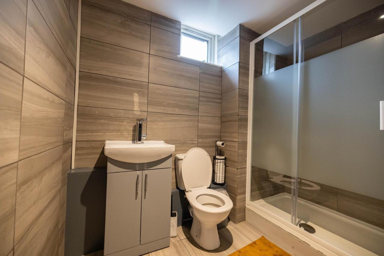 3 Bedrooms-8guests-babycot-15mintopepys-freeparkg Apartamento