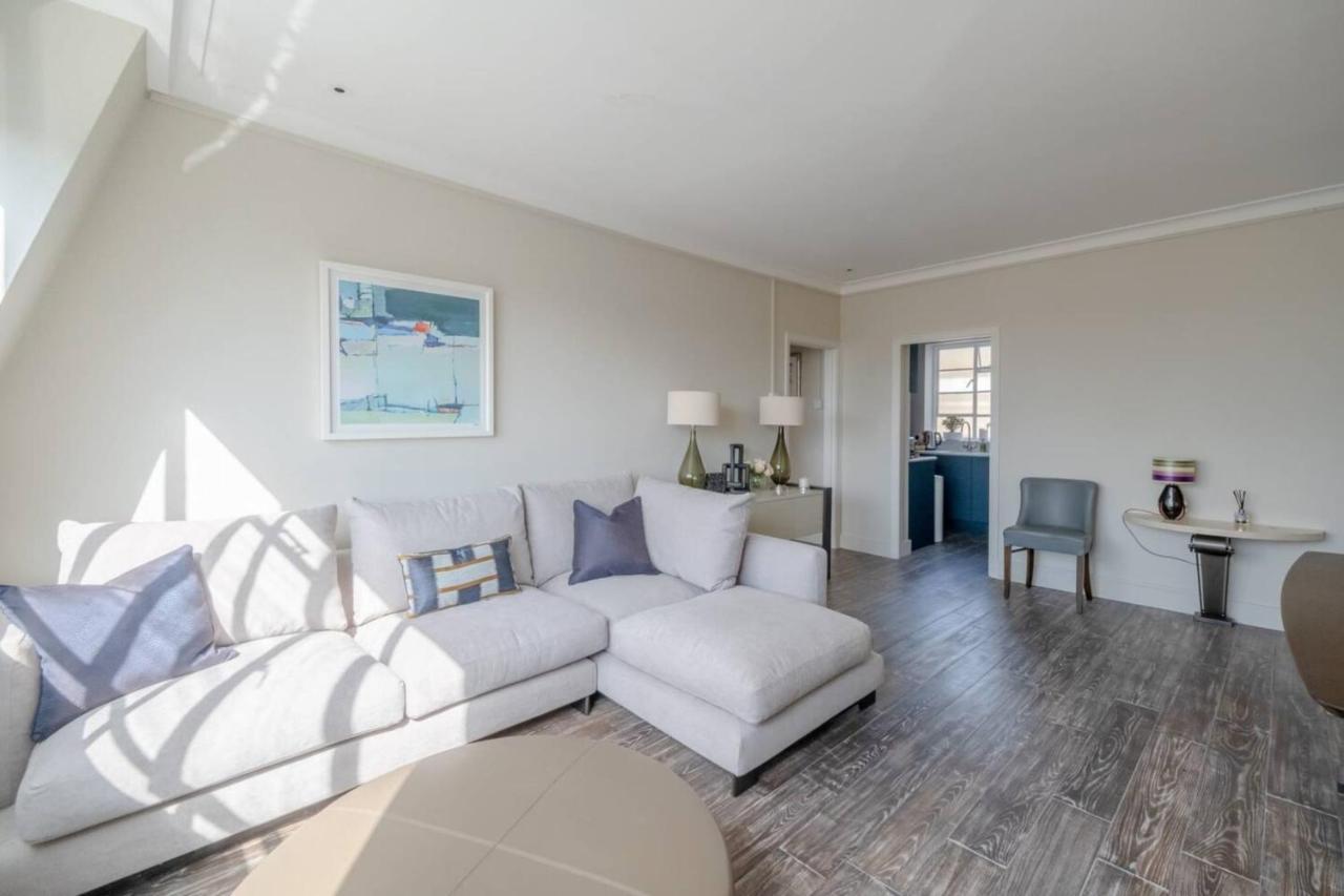 Beautifully Decorated 1bd Oasis - Earl's Court! Appartement Londres