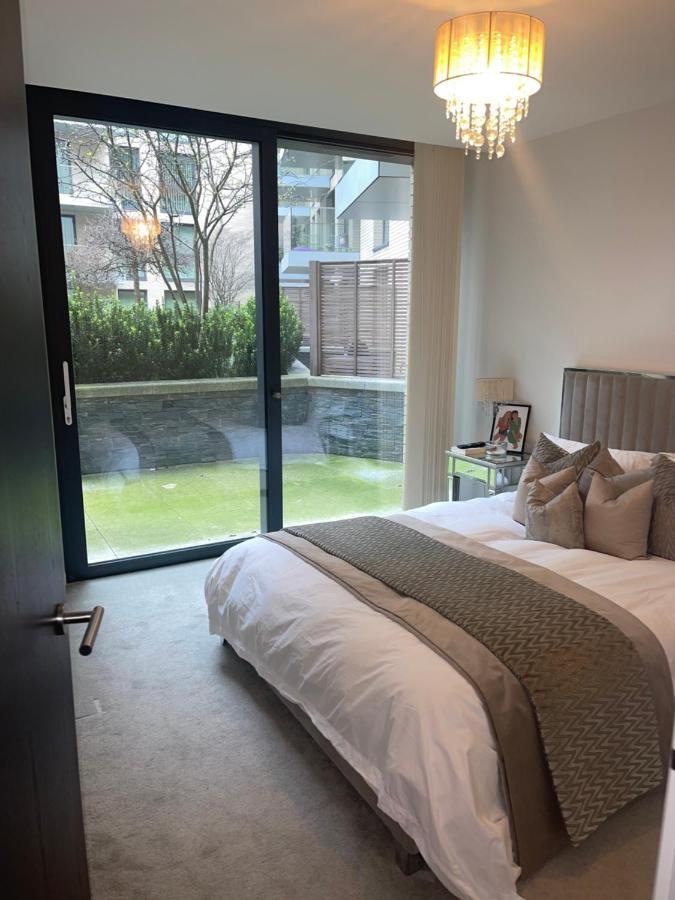 One Bed In Central Apartment