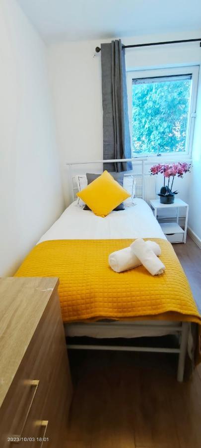 Clapham Garden Near Battersea Park * Londen