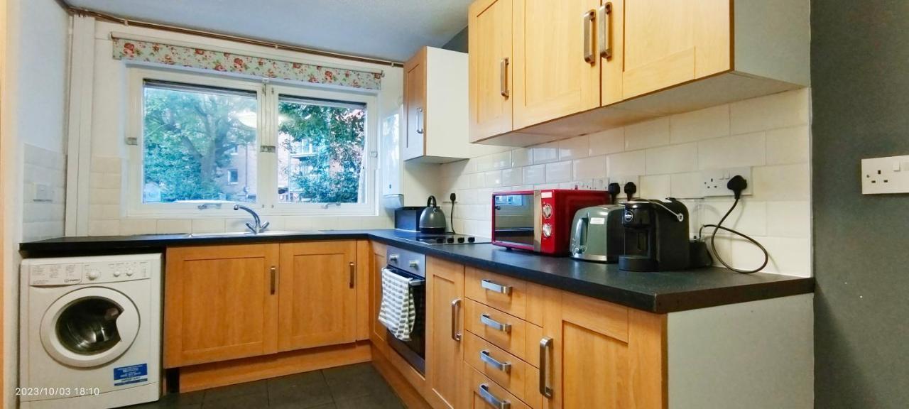 Clapham Garden Near Battersea Park * Londen