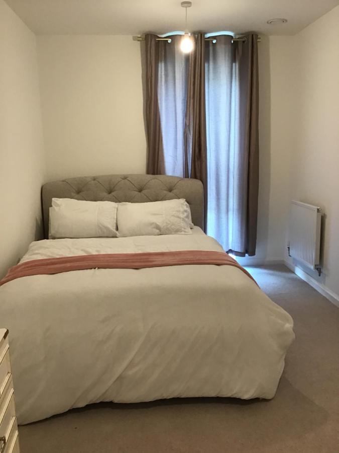 Quarto em Acomodações Particulares En-suite Double In A Shared Close To Londres