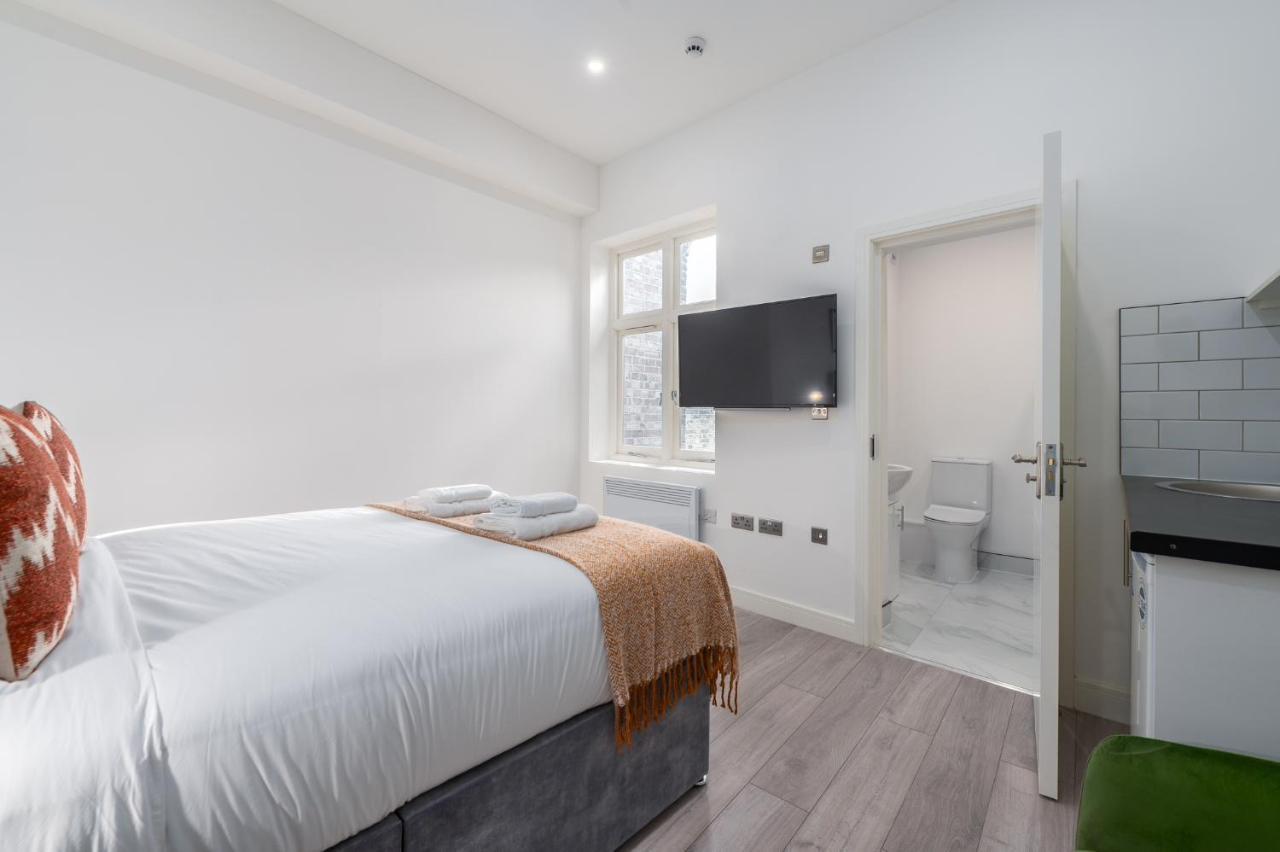 Richmond By Capital * Londres