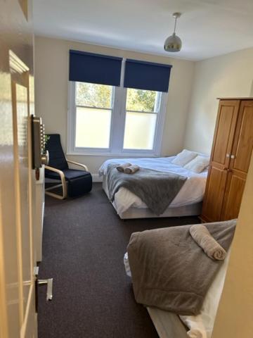 Spacious 5-bed Retreat Apartamento Londres