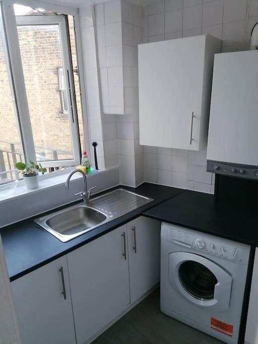 Apartamento Self Contained 2 Bedroom Flat In Southwark Londres