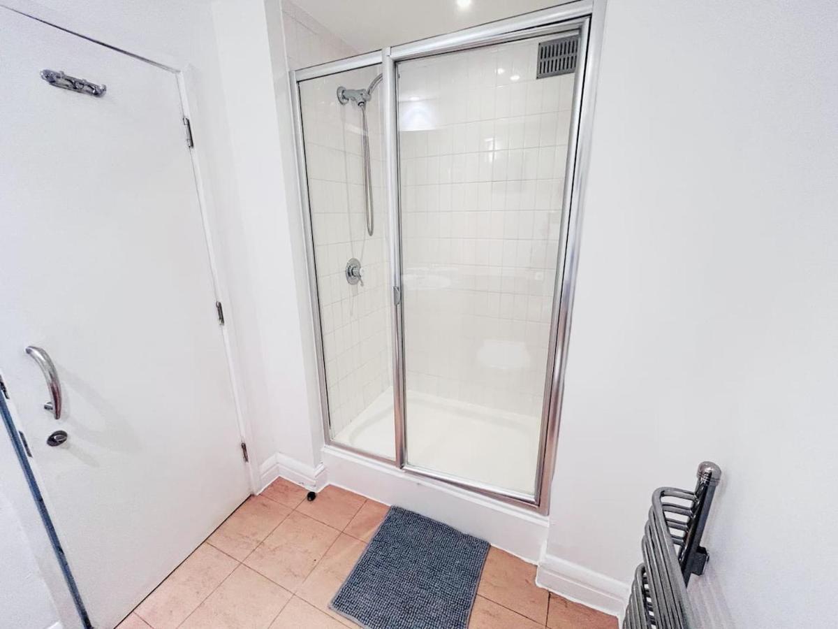 Amazing Flat Near South Kensington - 2 To 3 Bedrooms Apartamento