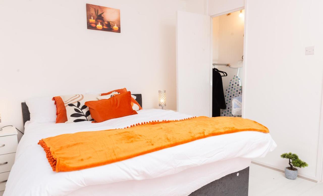 Spacious House Near Kings Cross * Londen
