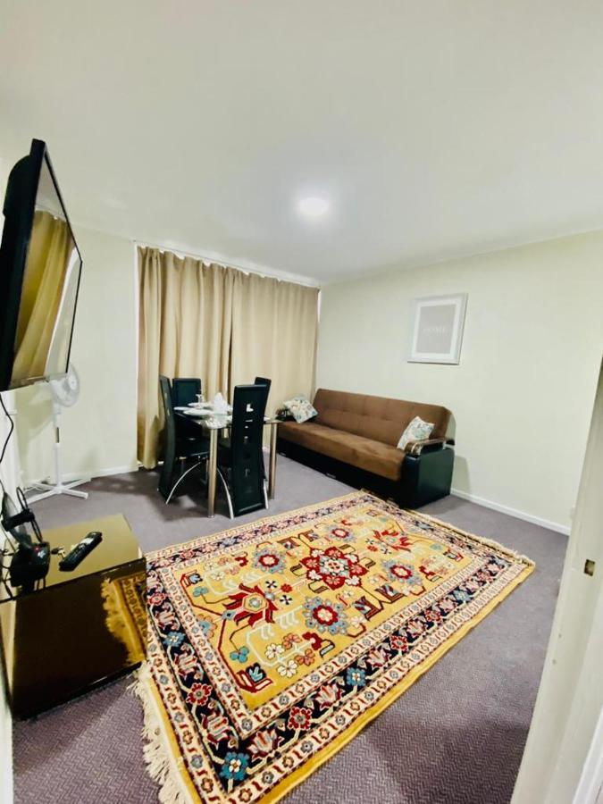 Spacious One Bedroom Edgeware Road Central * Londres