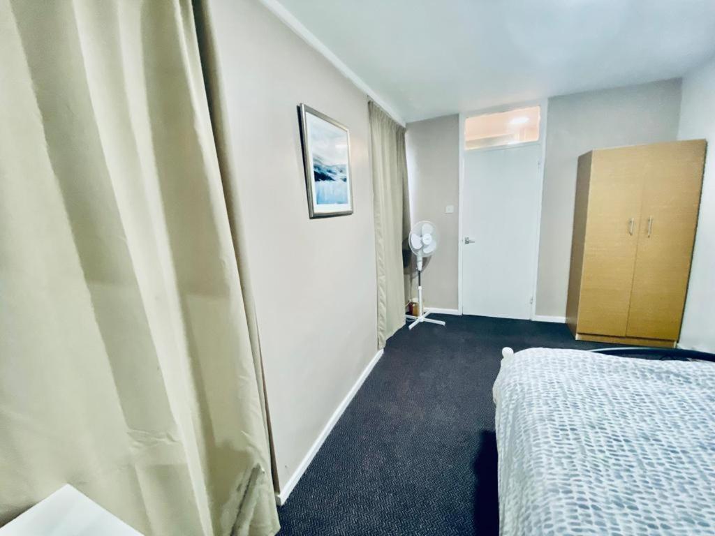 Spacious One Bedroom Edgeware Road Central Apartamento Londres