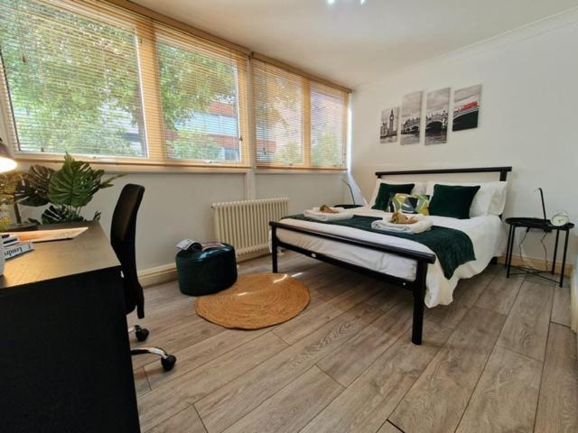 2 Bedrooms Flat In Great Location! Apartamento Londres