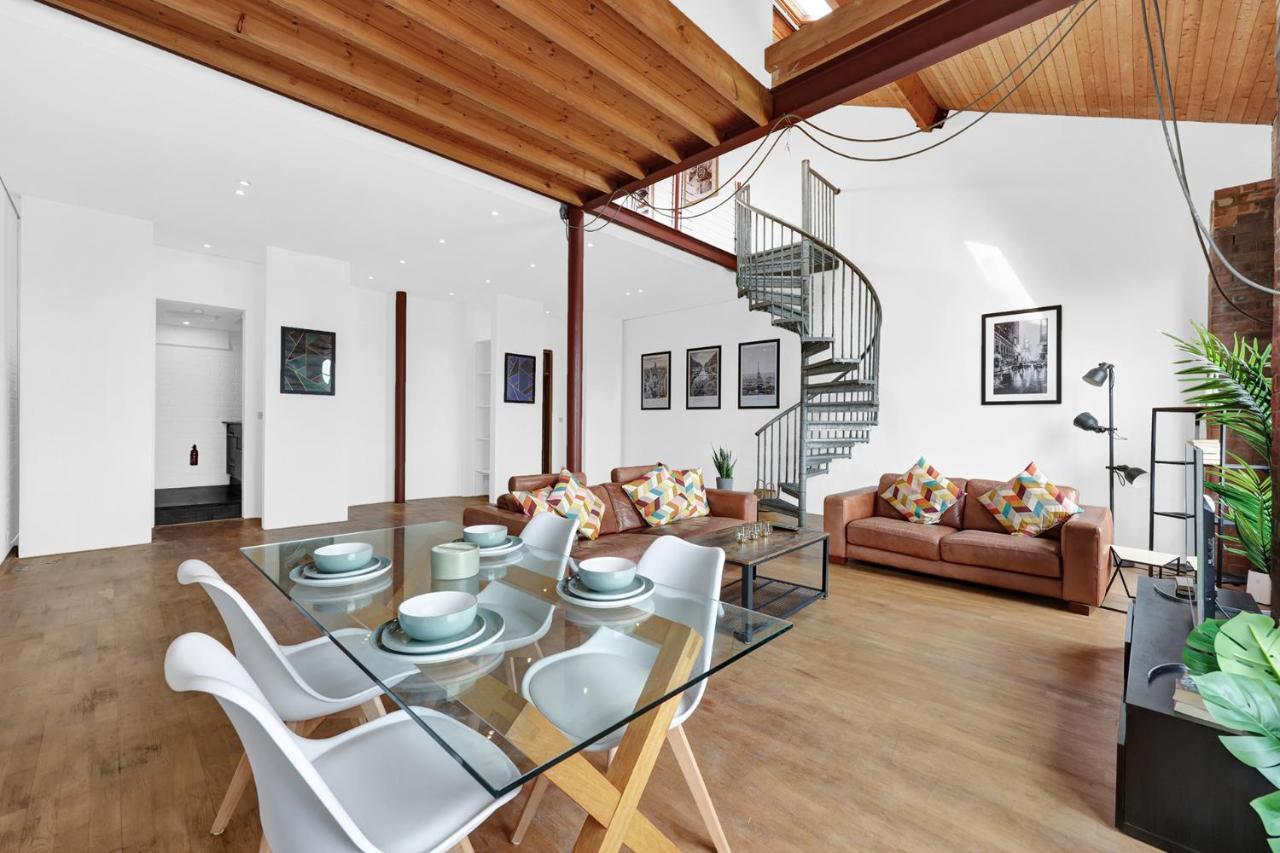 Large Industrial Style 2 Bedroom Short Term & Flexible Renting Canary Wharf With Free Wifi London