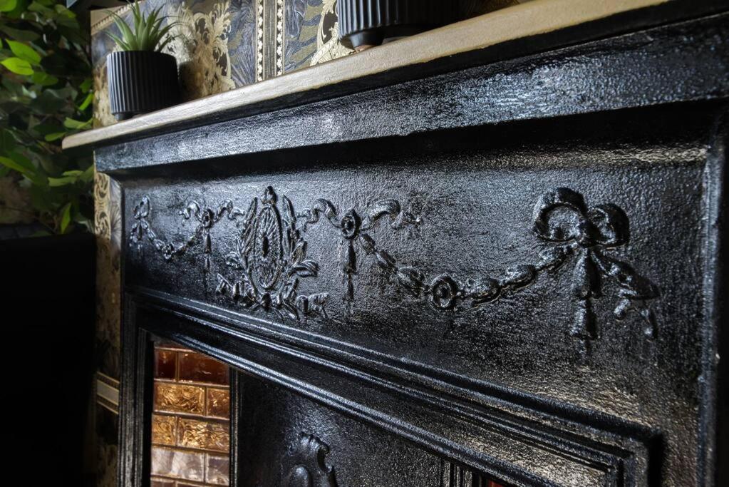 Appartement Lux Versace Pad Sleeps 10 Hot Tub, Cinema & Games Londen